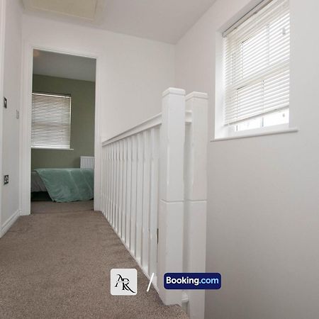 Cozy House By Ar Properties Short Lets & Serviced Accommodation Colchester Exterior foto